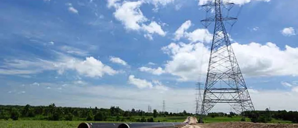 PROMO 64J1 Energy - Pipeline Power Line Electricity Gas Oil - iStock - WorapongW PROMO Energy - Pipeline Power Line Electricity Gas Oil - iStock - WorapongW